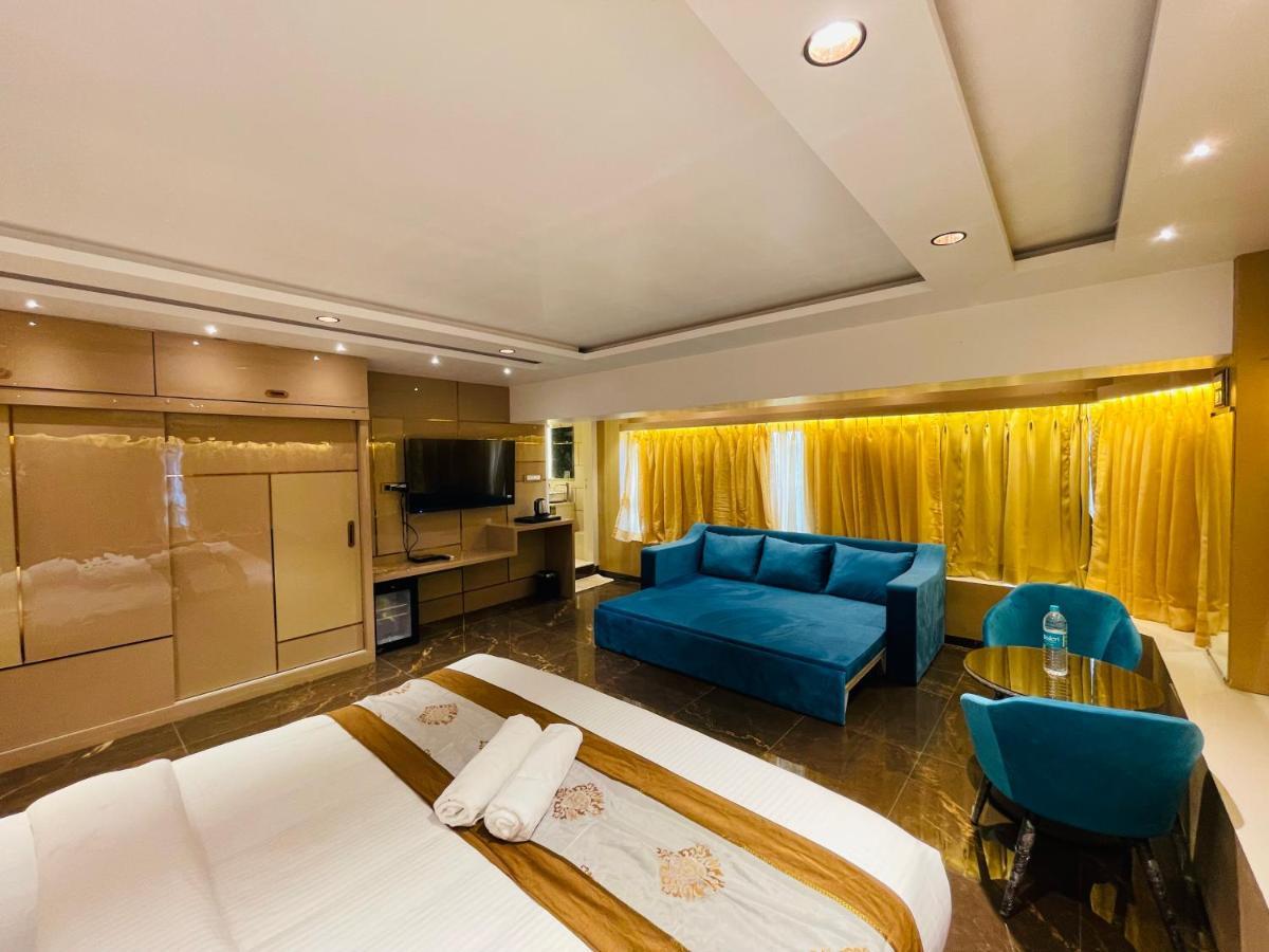 Home2 Renaissance Club Мумбаи Экстерьер фото
