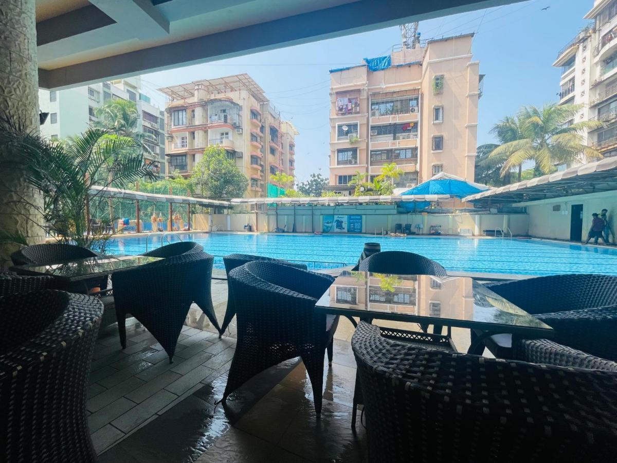 Home2 Renaissance Club Мумбаи Экстерьер фото